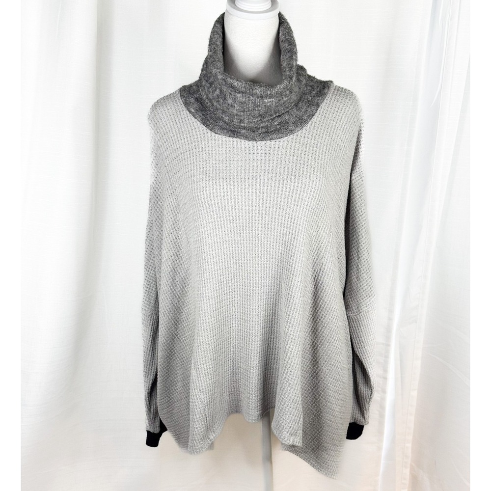 THML Sweater Womens Medium Gray Oversized Cowl Neck Poncho Colorblock Knit EUC